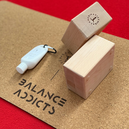 handstand blocks and liquid chalk by balance addicts