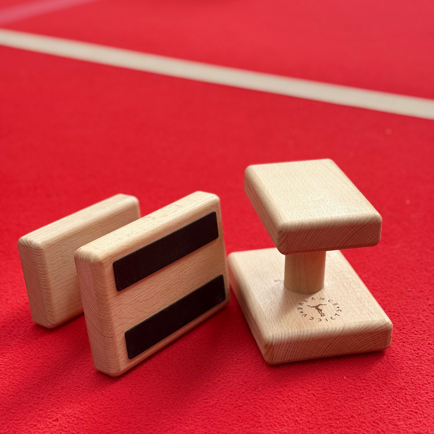 non slip grips on bottom of wooden handstand pedestals